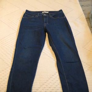 Levi’s high rise skinny in midnight
